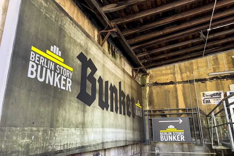 El Berlin Story Bunker, centro de exposiciones berlinés dedicado al ascenso al poder del partido nazi, el III Reich, la Segunda Guerra Mundial y el Holocausto, ubicado en un antiguo búnker civil construido en 1942.