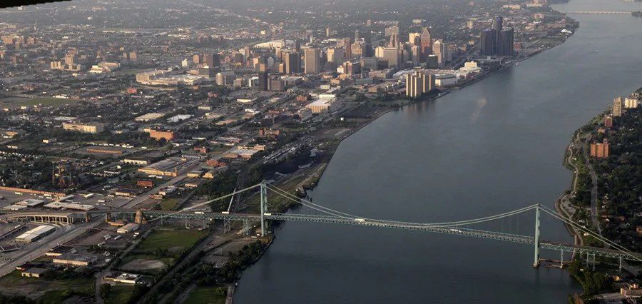 En Detroit, un giro equivocado puede acabar en una deportación sumaria con el Gobierno Trump