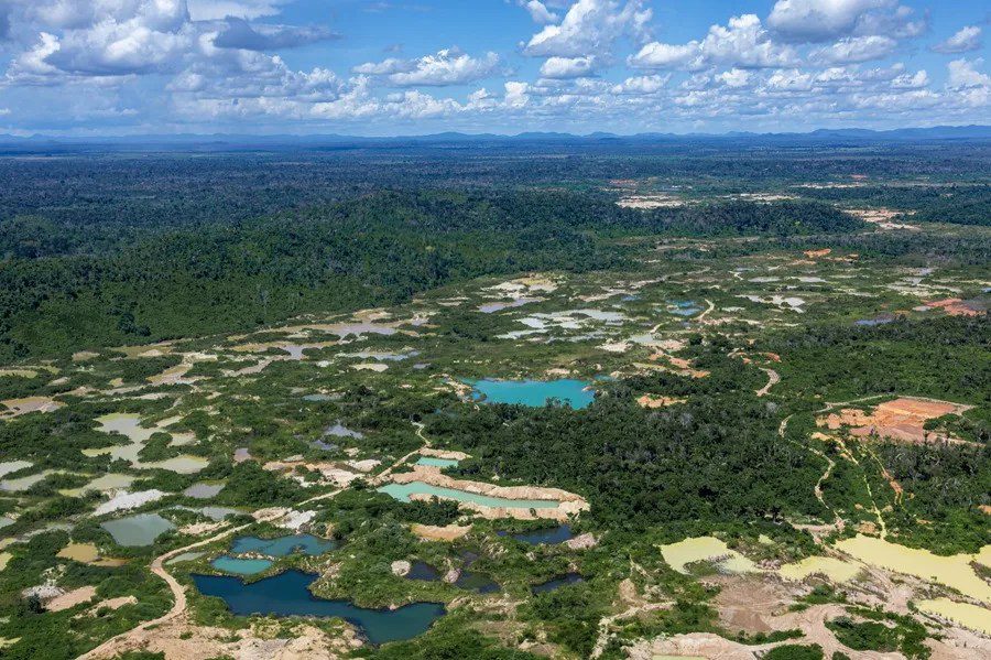 Oro manchado de sangre: La minería ilegal desangra a Perú y sacude a Sudamérica
