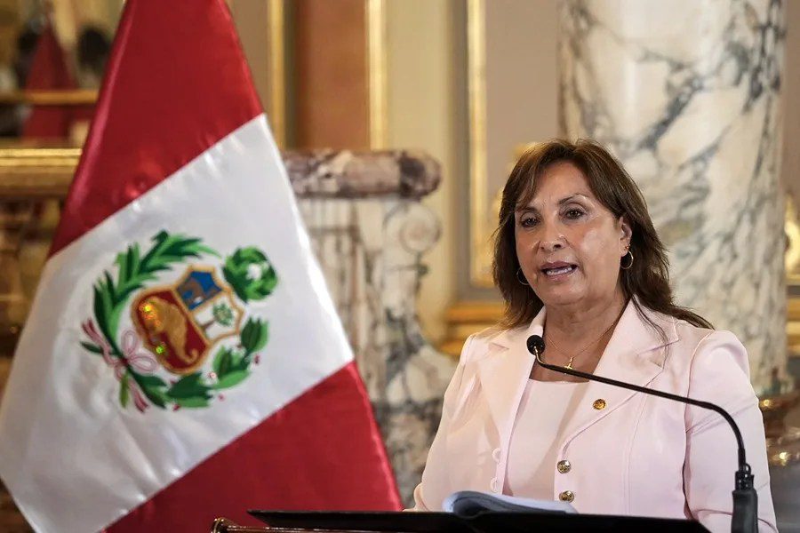 DIna Boluarte sueldo Perú