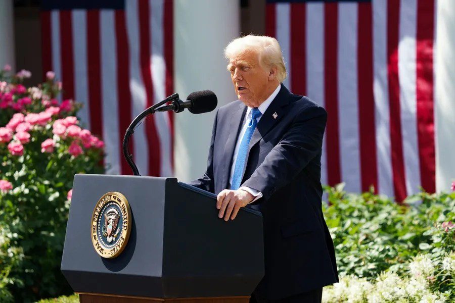 Trump pornografía IA