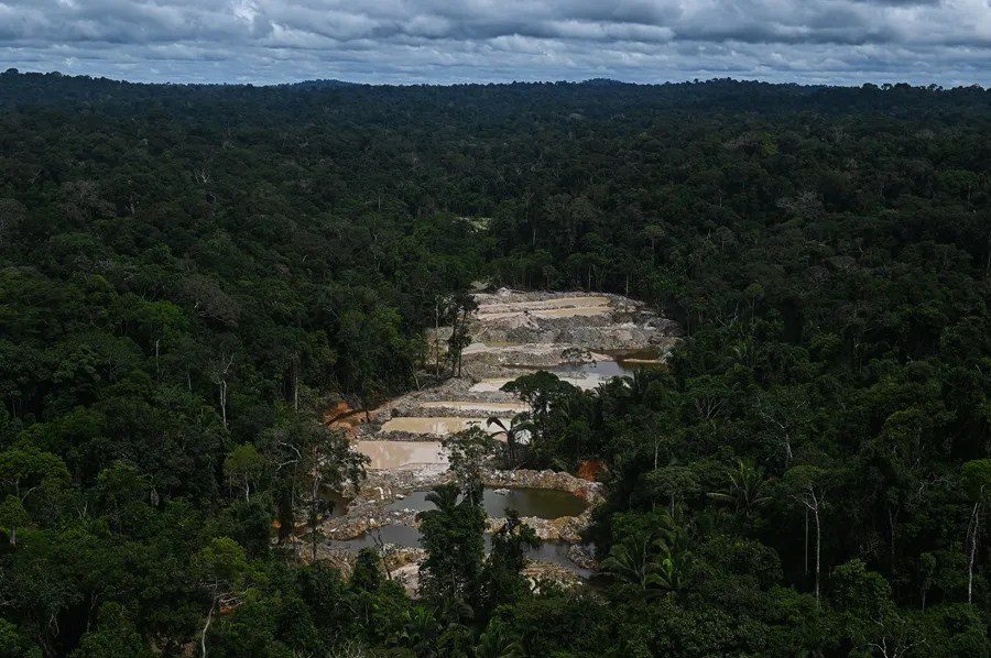 Oro manchado de sangre: La minería ilegal desangra a Perú y sacude a Sudamérica