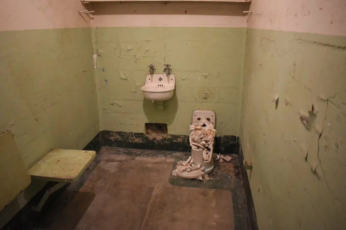 Alcatraz-prision2.webp