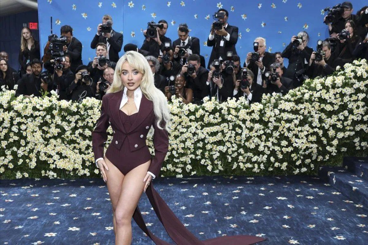 CB4135-USA-NEW-YORK-MET-GALA-RED-CARPET_sab.webp