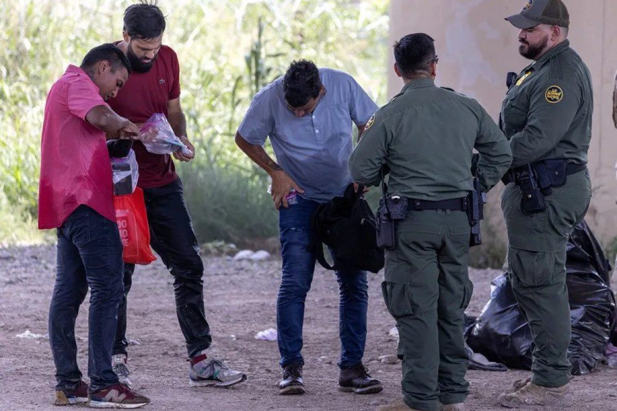 EA5006-USA-MEXICO-MIGRATION.webp