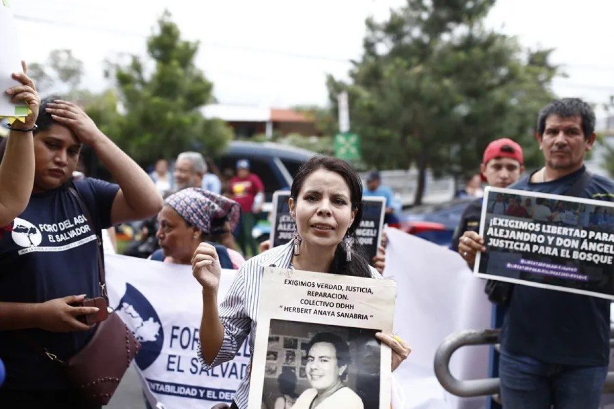 EEUU-El-Salvador-2.webp