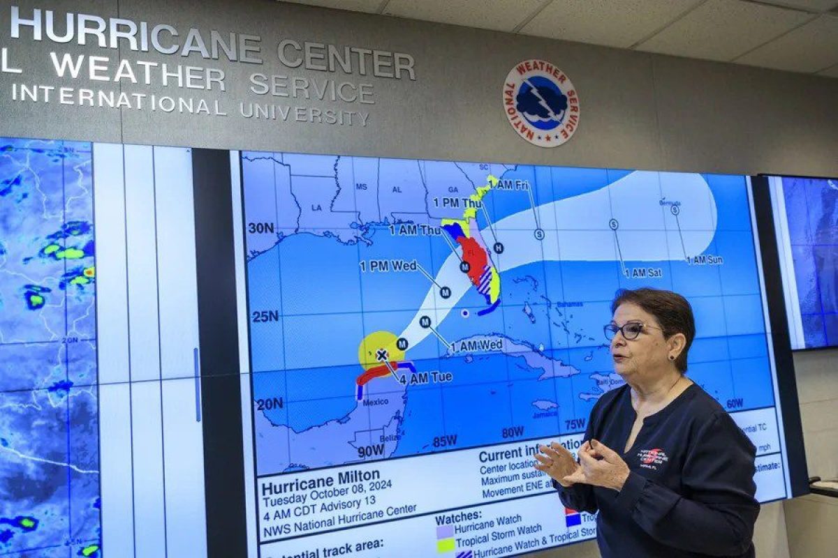EPA084-USA-HURRICANE-SEASON.webp