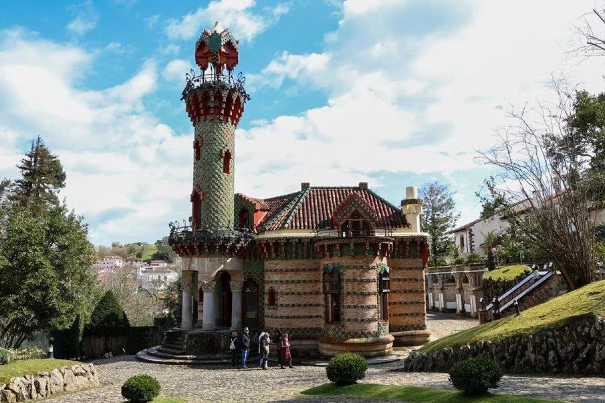 GRAF6704-ESPANA-GAUDI-PATRIMONIO.webp