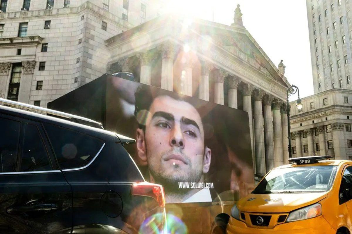 JLX11-USA-NEW-YORK-MANGIONE-HEARING.webp