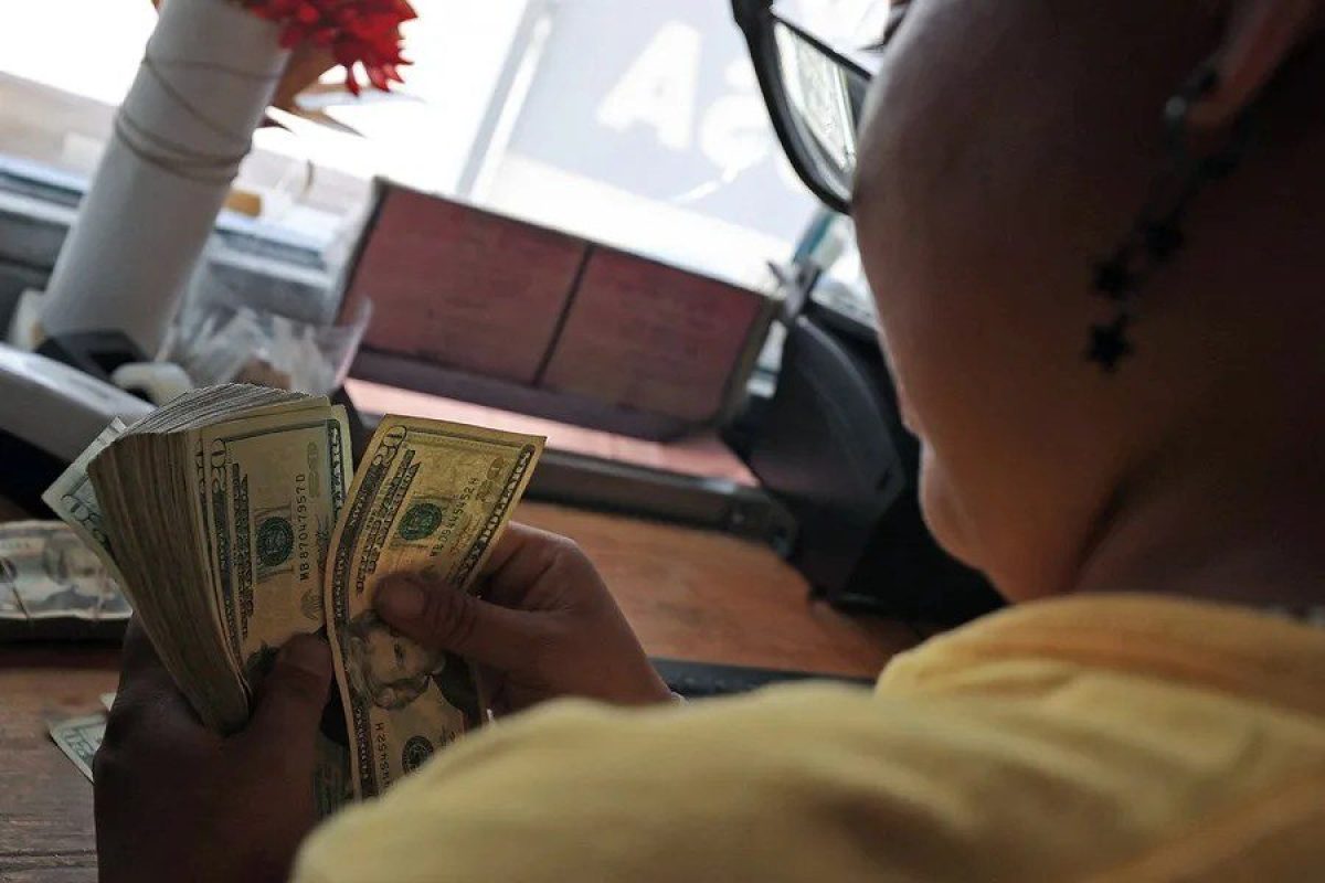 MEX6861-MEXICO-DOLAR.webp