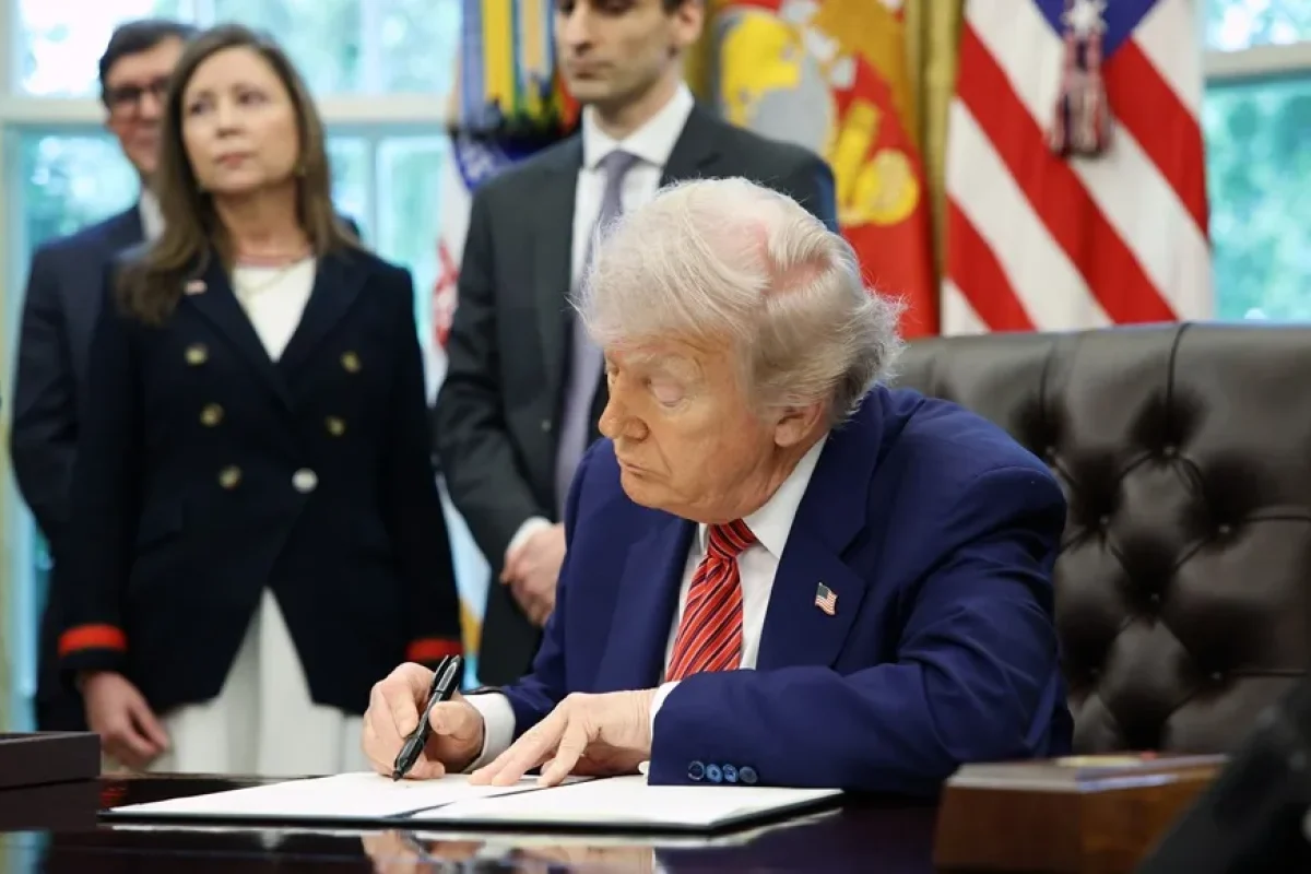 Trump-Steel1.webp