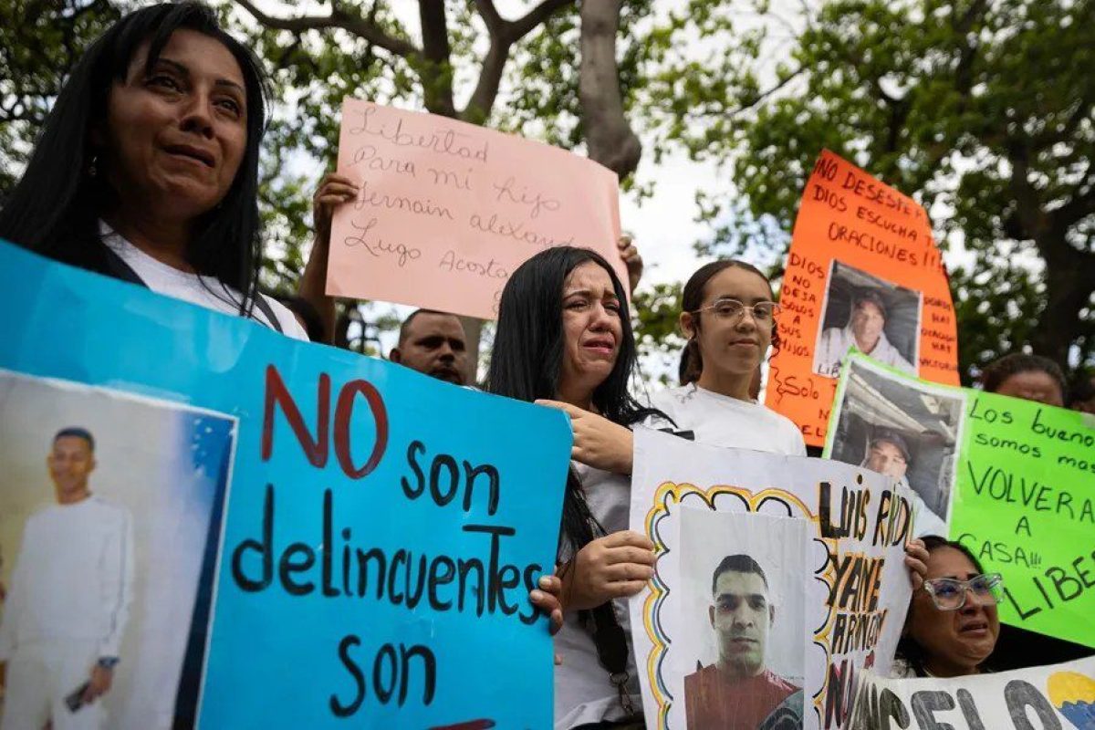 VENEZOLANOS-DEPORTADOS-2.webp