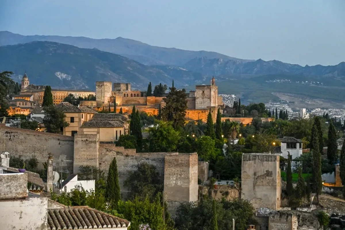 alhambra-pintadas.webp