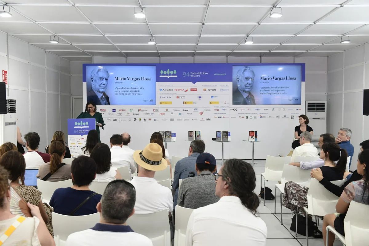 feria-libro-madrid-vargas-llosa-efe.webp
