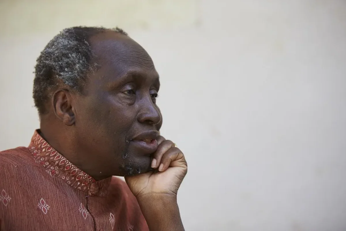 ngugi-wa-thiong-o-escritor-kenia-nobel.webp